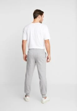 Pier One Pantaloni SportiviMottled Light Grey Uomo Pantaloni Sportivi E Joggers PI922E03I-C11 8 Pier One Pantaloni SportiviMottled Light Grey Uomo Pantaloni Sportivi E Joggers PI922E03I-C11 -Negozio online Pier One Italia a2fee82a35734bb2921d2f084d11e5f6 scaled