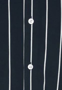 Pier One CamiciaDark Blue Uomo Camicie PI922D0BP-K11 -Negozio online Pier One Italia a5233839187b48298987858af49c1efa scaled