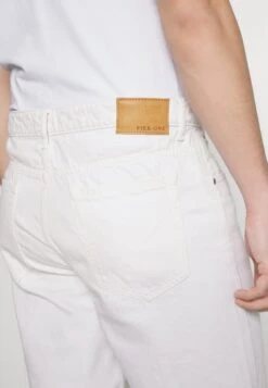 Pier One Colored Twill White DenimShorts Di JeansWhite Denim Uomo Bermuda PI922F05D-K11 9 Pier One Colored Twill White DenimShorts Di JeansWhite Denim Uomo Bermuda PI922F05D-K11 -Negozio online Pier One Italia a636a2d6a4a8465daf4783bb72a28209 scaled