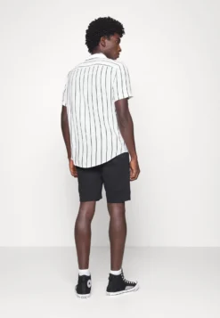 Pier One 2 PackCamiciaBlack/White Uomo Camicie PI922D0CS-Q11 15 Pier One 2 PackCamiciaBlack/White Uomo Camicie PI922D0CS-Q11 -Negozio online Pier One Italia a68cb2ff17104e928d6a0c4cb305d53e scaled