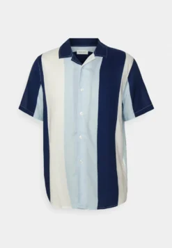 Pier One CamiciaMulti-Coloured Uomo Camicie PI922D0EH-T11 -Negozio online Pier One Italia a77f81fc03ab4f18b0ac6ee24ce75649 scaled