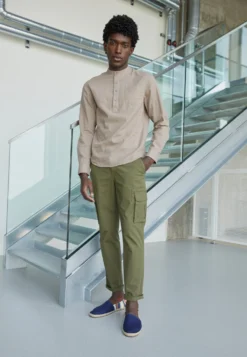 Pier One CamiciaTaupe Uomo Camicie PI922DA24-B11