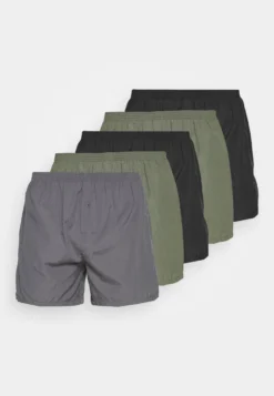 Pier One 5 Pack - Boxer- Black/Khaki/Dark Grey -Negozio online Pier One Italia aabf1b6cd2d84a338064454393e5f372 scaled