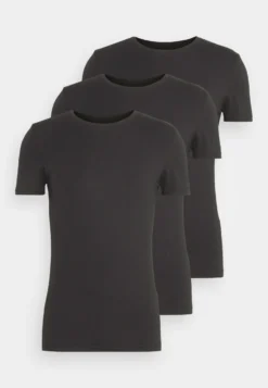 Pier One 3 Pack Muscle Fit- T-Shirt Basic - Black -Negozio online Pier One Italia ae0e343dfa2647b68dad7cd6f5e6671e scaled