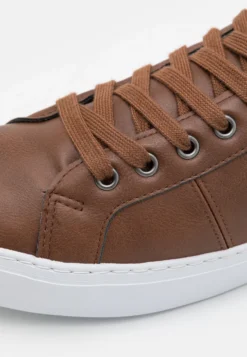 Pier One Unisex - Sneakers Alte - Cognac -Negozio online Pier One Italia ae3f71481d894cb8abe4e75a6647d532 scaled