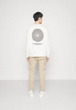 Pier One Cuffed Skinny Trouser Pantaloni CargoTan Uomo Pantaloni YO122E01H-B13 -Negozio online Pier One Italia ae920843b5334305bdf09cee94244e7a scaled