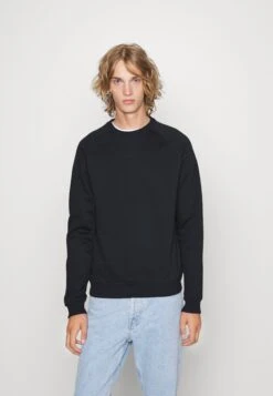 Pier One 3 PackFelpaBlack/Mottled Grey/Dark Blue Uomo Maglieria E Felpe PI922S0C0-Q12 -Negozio online Pier One Italia b0a7b6d1a3b24ac2bdaa857e6e18e343 scaled