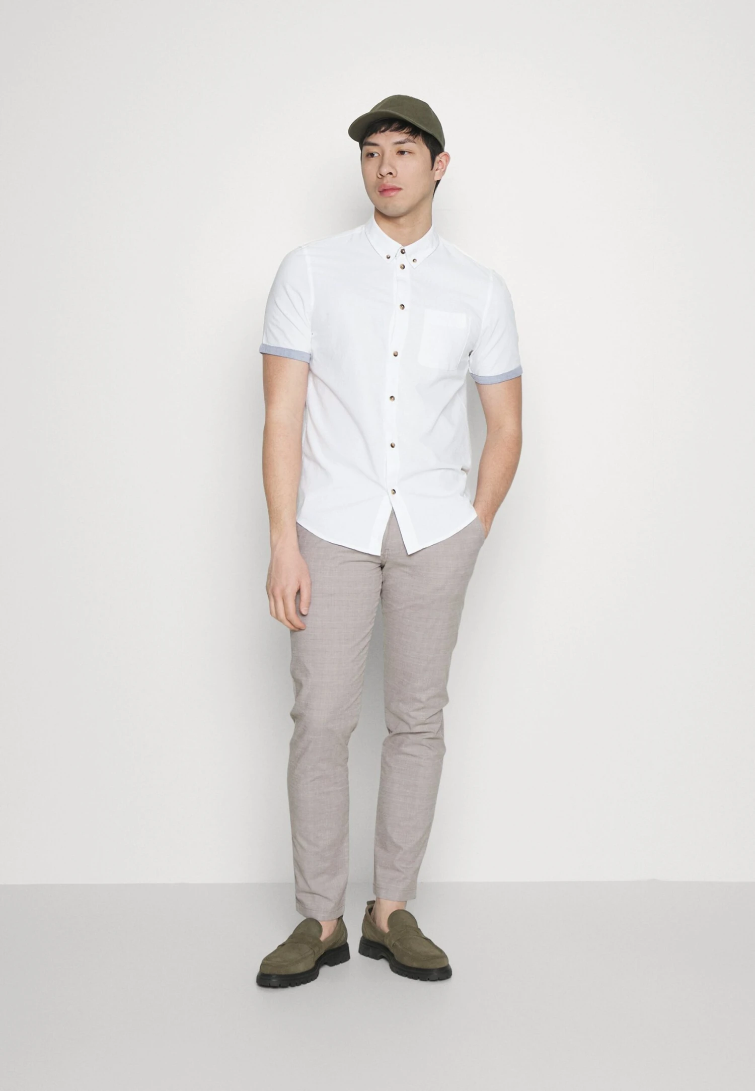 Pier One CamiciaWhite Uomo Camicie PI922D0BE-A11 2 Pier One CamiciaWhite Uomo Camicie PI922D0BE-A11 - immagine 2