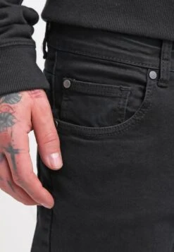 Pier One Jeans Slim FitBlack Uomo Jeans YO122GA0B-Q11 -Negozio online Pier One Italia b48cc12fb4034b93a48fd865da8856f2