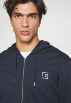 Pier One Felpa Con ZipDark Blue Uomo Maglieria E Felpe PI982N00E-K11 -Negozio online Pier One Italia b71aac30a3fa467789d47e50f6c1ffe5 scaled