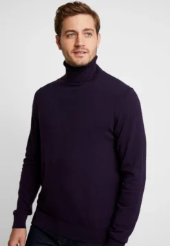 Pier One MaglioneDark Purple Uomo Maglieria PI922Q01E-I11 -Negozio online Pier One Italia bd8544b0bf3c42d68dca86416292e192 scaled