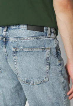 Pier One Jeans BaggyDark Blue Denim Uomo Jeans PI922G04R-K11 -Negozio online Pier One Italia bfd551cabb43458db586c95959c1de31 scaled