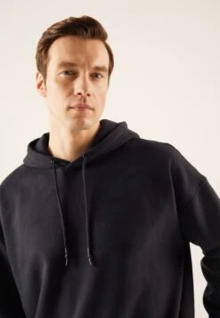 Pier One FelpaBlack Uomo Maglieria E Felpe PI922S0HD-Q11 -Negozio online Pier One Italia c0305270799f477f953842a1a8f7cbf8 scaled