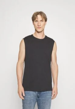 Pier One 2 PackTopBlack/Khaki Uomo T-shirt E Polo PI922O0XM-Q11 9 Pier One 2 PackTopBlack/Khaki Uomo T-shirt E Polo PI922O0XM-Q11 -Negozio online Pier One Italia c0411475afa14f0da84d6ed2399b2ba6 scaled