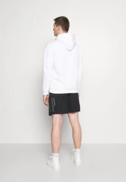 Pier One 2 PackFelpa Con CappuccioWhite/Black Uomo Maglieria E Felpe PI922S0AA-A11 -Negozio online Pier One Italia c4fb3b4eba4245c9a0c0a3ac810958a5 scaled