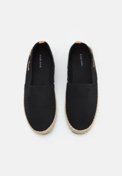 Pier One EspadrillasBlack Uomo Scarpe Basse PI912C0AZ-Q11 -Negozio online Pier One Italia d0ccb7c29f9a4d4f929173f77957c6ab scaled