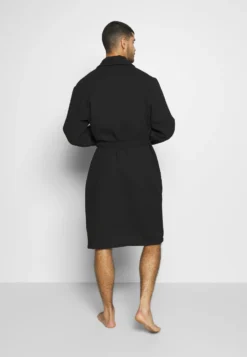 Pier One Accappatoio - Lack 7 Pier One Accappatoio - Lack -Negozio online Pier One Italia d614789e87404273b6304883ac5a35bf scaled