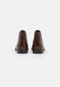 Pier One LeatherStivalettiBrown Uomo Stivaletti/Stivali PI912K0AA-O11 -Negozio online Pier One Italia daed2c27a9d240b2bbc612c914a49b5e scaled