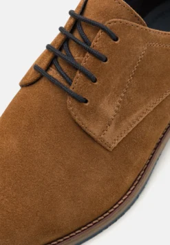 Pier One LeatherStringateCognac Uomo Scarpe Con I Lacci PI912M0DG-O11 11 Pier One LeatherStringateCognac Uomo Scarpe Con I Lacci PI912M0DG-O11 -Negozio online Pier One Italia e42678b30af042e399782a7df10a9767 scaled