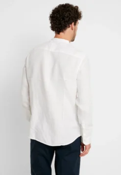 Pier One CamiciaWhite Uomo Camicie PI922D0B0-A11 7 Pier One CamiciaWhite Uomo Camicie PI922D0B0-A11 -Negozio online Pier One Italia e5ec1c0717ed4674a2738914085fcccd scaled