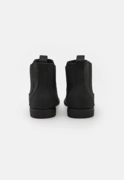 Pier One UnisexStivalettiBlack Uomo Stivaletti/Stivali PI915K00C-Q11 -Negozio online Pier One Italia f77a9a92725e4bd3b926874fd7d709ed scaled