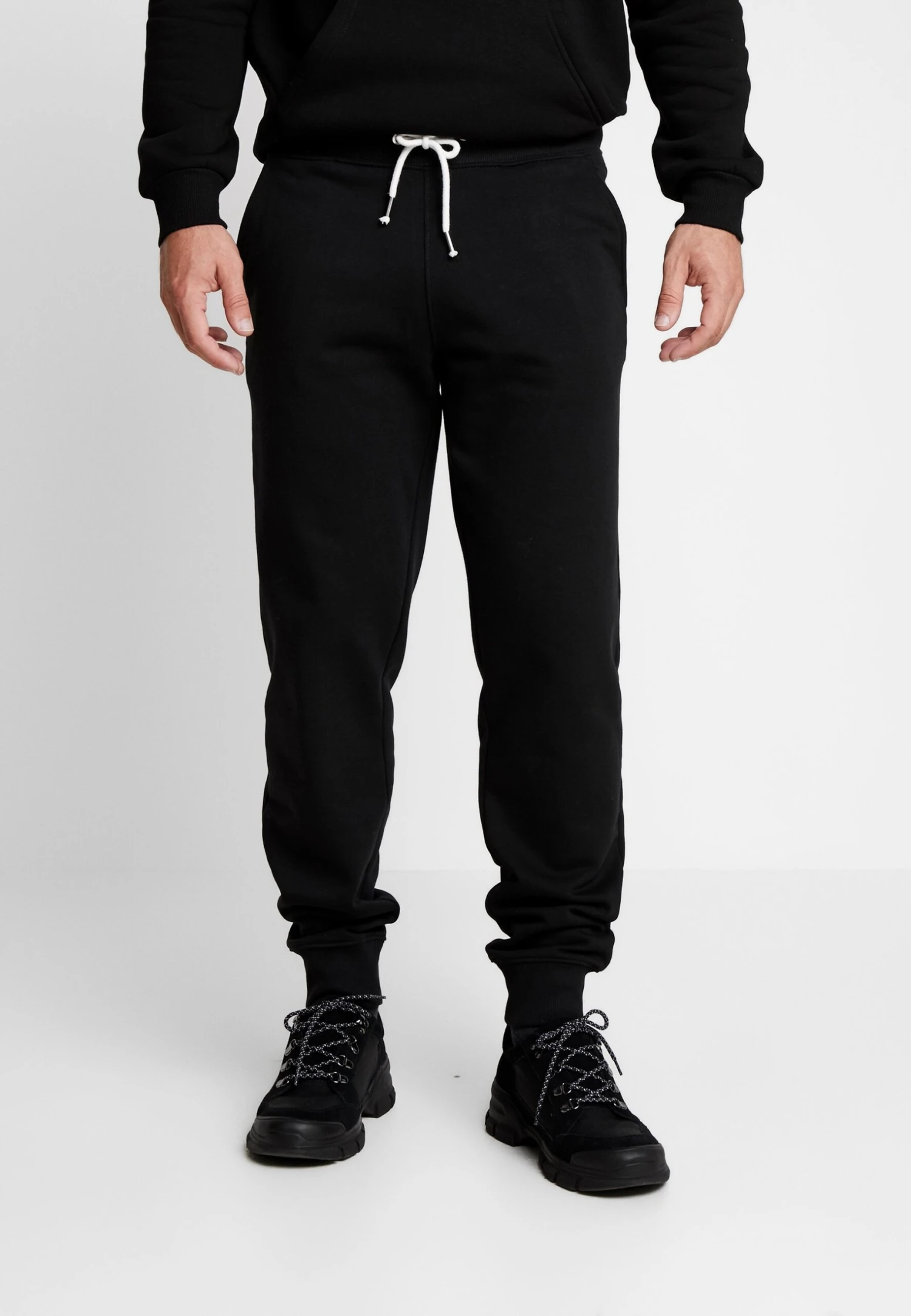 Pier One 2 PackPantaloni SportiviBlack/Mottled Light Gre Uomo Pantaloni PI922E03K-Q11 2 Pier One 2 PackPantaloni SportiviBlack/Mottled Light Gre Uomo Pantaloni PI922E03K-Q11 - immagine 2