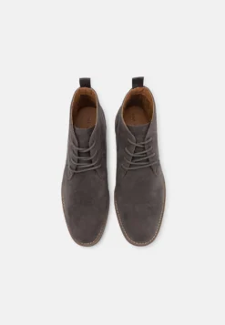 Pier One Stringate SportiveDark Grey Uomo Scarpe Con I Lacci PI912M0EC-C11 -Negozio online Pier One Italia f7e554a0224448b9826d53cea07a9f2d scaled